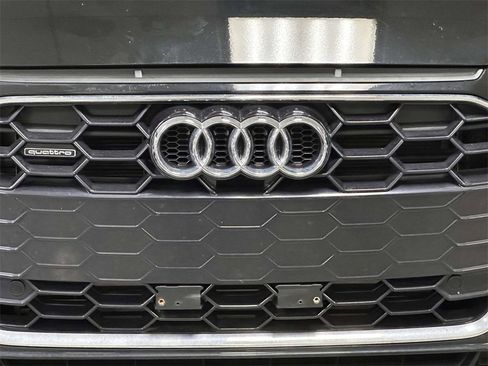 Used 2023 Audi A4 2.0T Premium w/ Convenience Package image 6