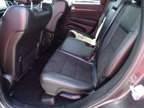 Used 2021 Jeep Grand Cherokee Laredo X image 17