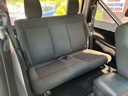 Used 2012 Jeep Wrangler Sahara AWD/4WD image 22