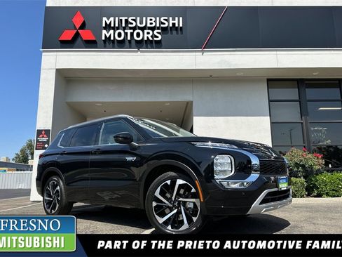 New 2025 Mitsubishi Outlander SEL image 1