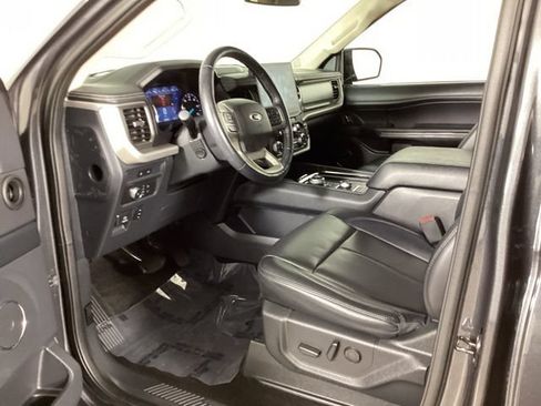 Used 2022 Ford Expedition XLT AWD/4WD image 31
