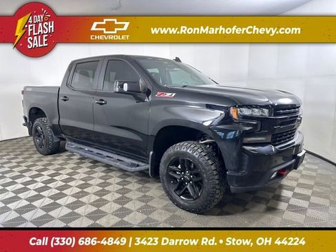 Used 2021 Chevrolet Silverado 1500 LT Trail Boss w/ Convenience Package II image 1