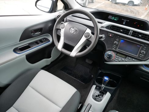 Used 2012 Toyota Prius C Three image 9