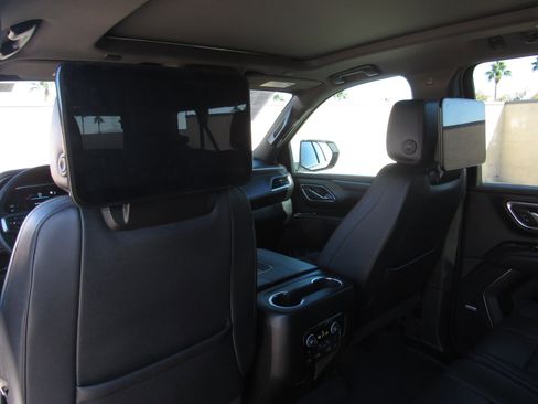 Used 2024 Chevrolet Suburban RST w/ Sport Performance Package image 16