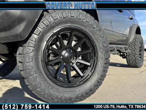 New 2025 Ford Bronco 4-Door image 2