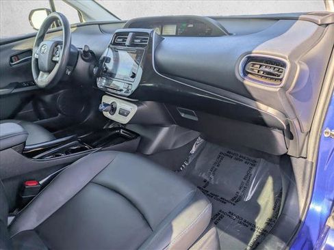 Used 2018 Toyota Prius Three Touring image 20