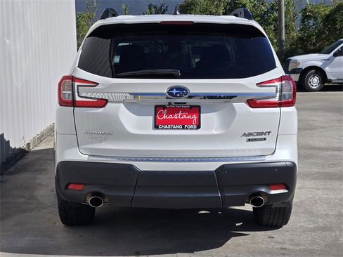 Used 2024 Subaru Ascent Touring image 9