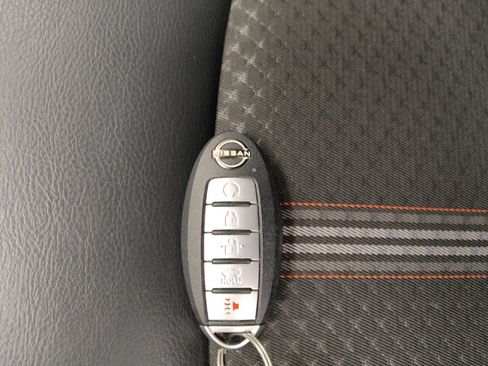 Used 2024 Nissan Altima 2.5 SR FWD image 32