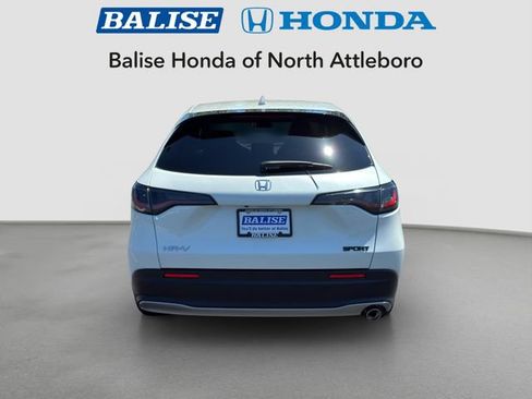 Used 2024 Honda HR-V Sport image 4