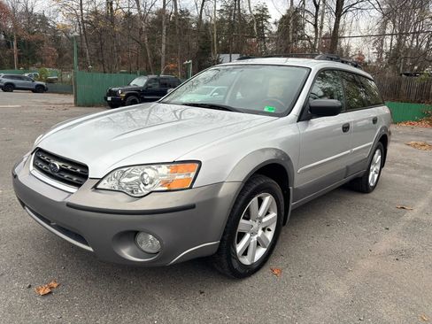 Used 2007 Subaru Outback 2.5i image 1