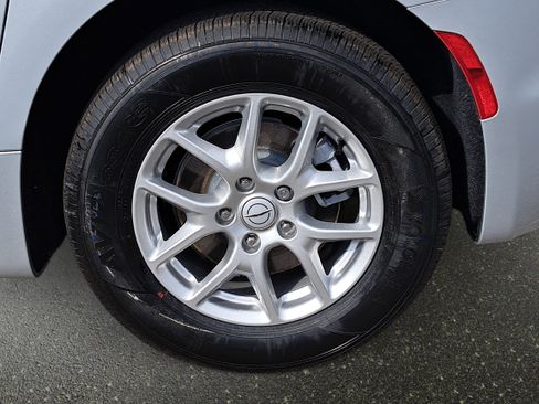 New 2026 Chrysler Pacifica Select image 32