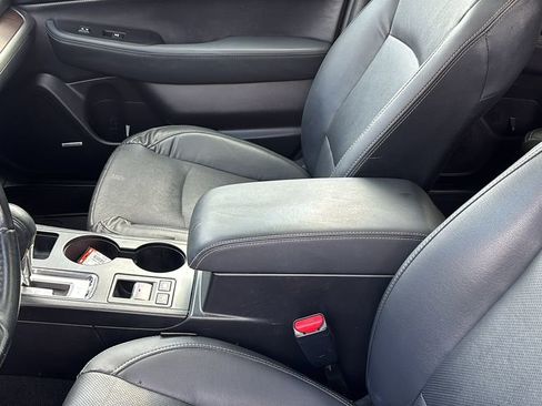 Used 2017 Subaru Outback 2.5i Limited image 23