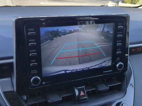 Used 2021 Toyota Corolla LE FWD image 16