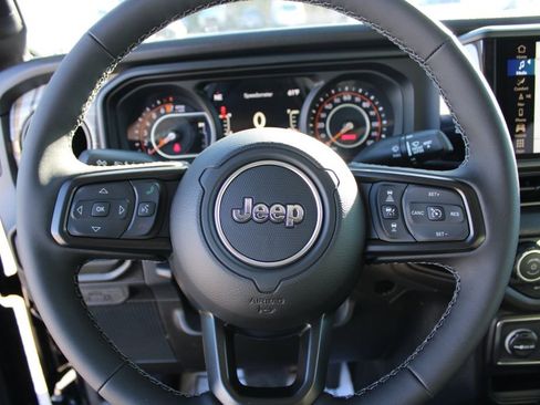 New 2026 Jeep Gladiator Sport AWD/4WD image 25