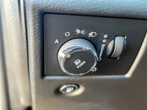 Used 2017 Jeep Grand Cherokee Limited w/ Luxury Group II image 30