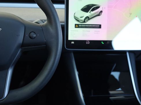 Used 2020 Tesla Model Y Long Range AWD/4WD image 35