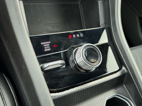 Used 2024 Jeep Grand Cherokee Limited w/ Luxury Tech Group II AWD/4WD image 21