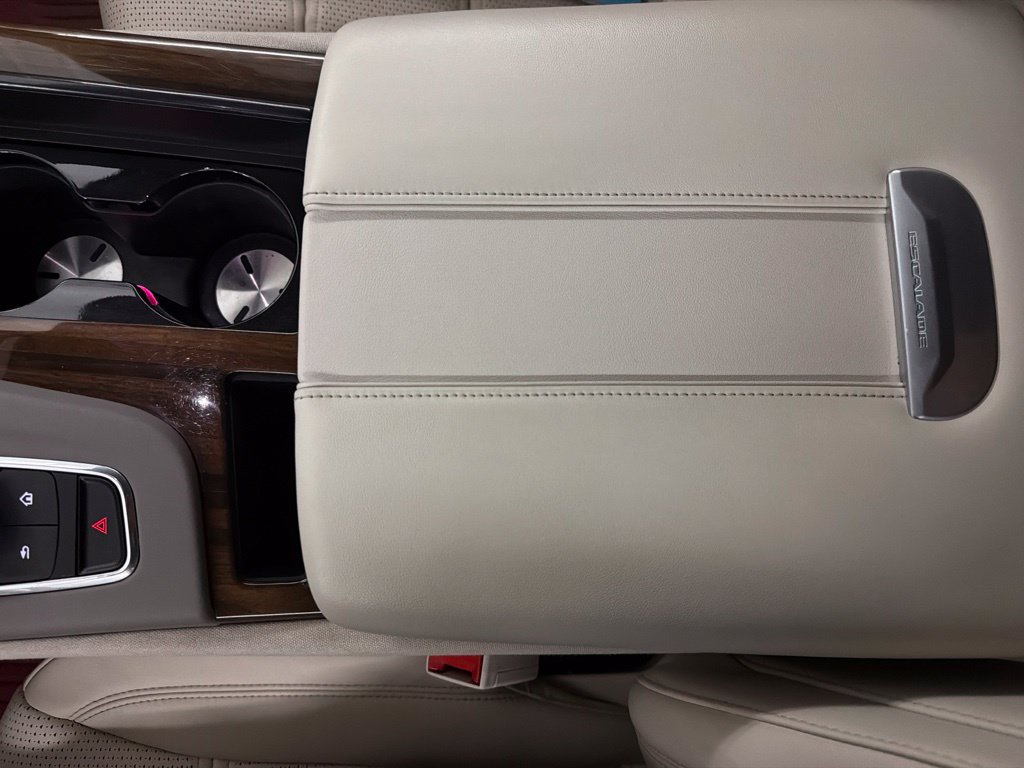 Used 2024 Cadillac Escalade ESV Sport Platinum AWD/4WD image 36