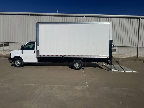 New 2025 Chevrolet Express 3500 w/ Power Convenience Package image 9