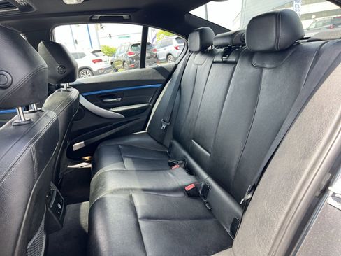 Used 2017 BMW 330i xDrive Sedan AWD/4WD image 33