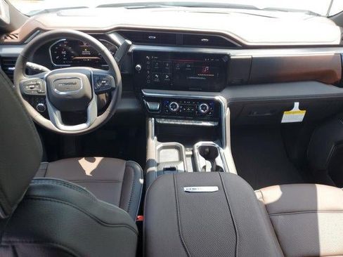 New 2026 GMC Sierra 2500 Denali AWD/4WD image 15