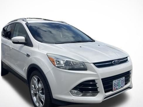 Used 2015 Ford Escape Titanium w/ Equipment Group 301A AWD/4WD image 31