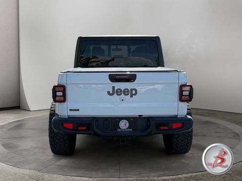 Used 2023 Jeep Gladiator Rubicon w/ Safety Group AWD/4WD image 6