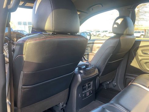 Used 2024 Nissan Titan PRO-4X w/ Pro-4x Convenience Package image 29