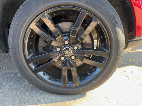 Used 2013 Land Rover LR4 HSE image 12