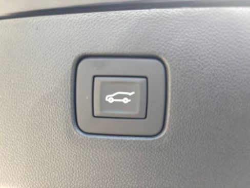 New 2026 Buick Envista Sport Touring w/ Convenience I Package FWD image 23
