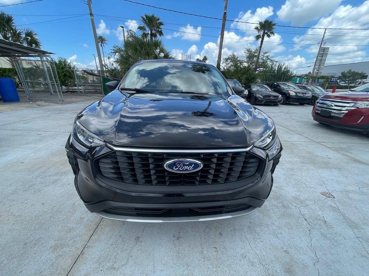 Used 2025 Ford Escape Active FWD image 1