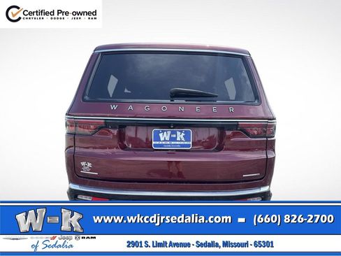 Certified 2022 Jeep Wagoneer Series III w/ Premium Group I AWD/4WD image 10