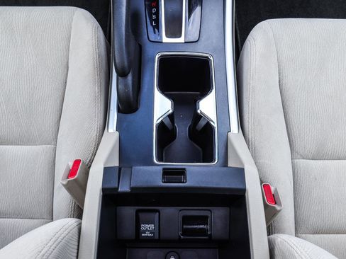 Used 2013 Honda Accord EX image 28