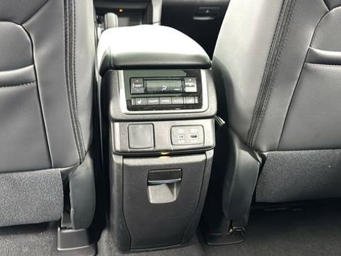 New 2026 Subaru Ascent Limited image 37