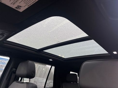 Used 2022 GMC Yukon Denali w/ Max Trailering Package image 17