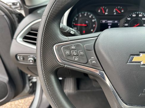 Used 2024 Chevrolet Malibu LT image 19