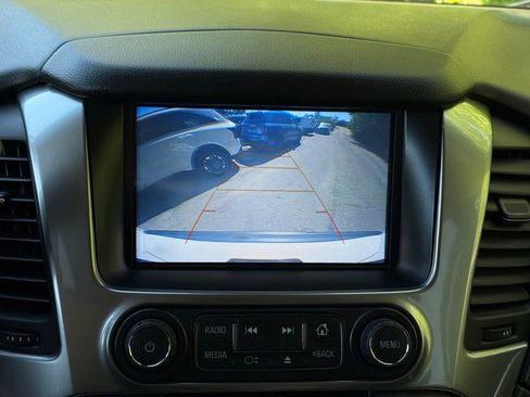 Used 2018 Chevrolet Suburban LT w/ Luxury Package AWD/4WD image 40