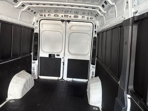 Used 2025 RAM ProMaster 3500 w/ Convenience Group FWD image 15