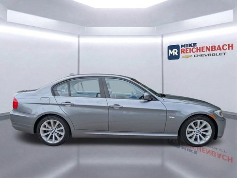 Used 2011 BMW 328i Sedan RWD image 3