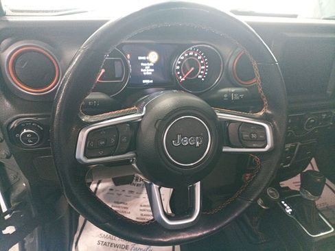 Used 2020 Jeep Gladiator Mojave AWD/4WD image 14