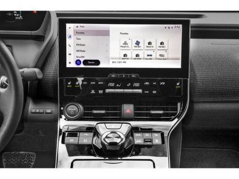 Used 2024 Subaru Solterra Limited image 13