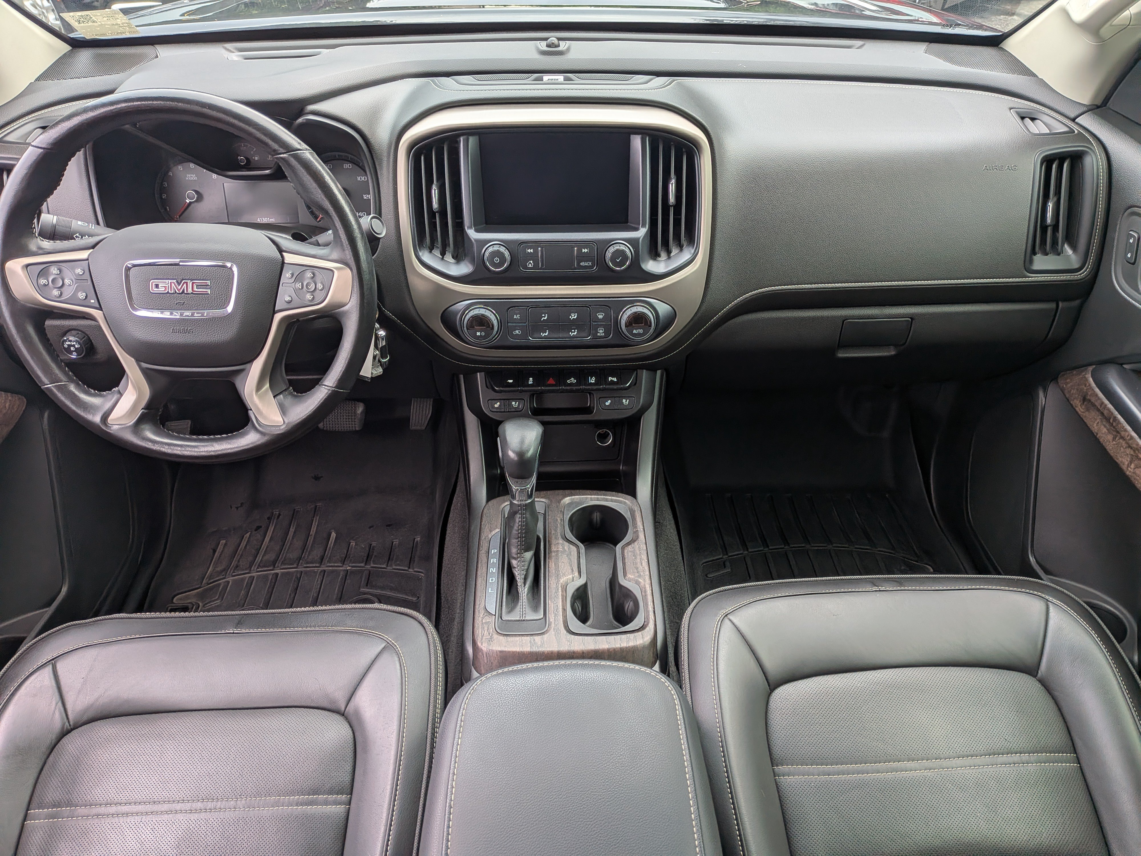 Used 2022 GMC Canyon Denali RWD image 16