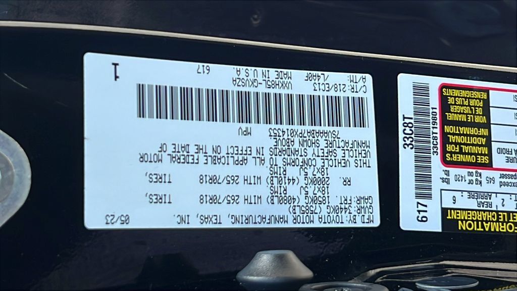 Used 2023 Toyota Sequoia SR5 w/ SR5 Premium Package AWD/4WD image 27