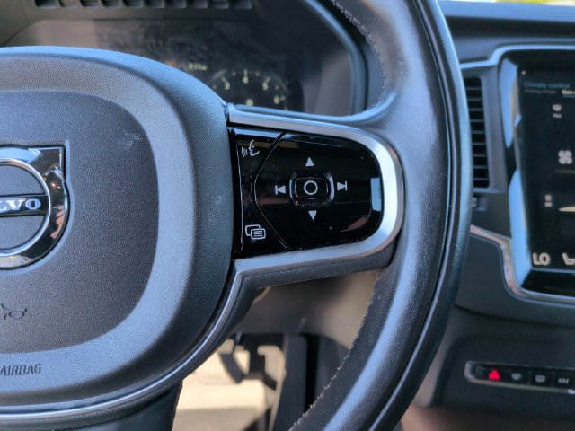 Used 2020 Volvo XC90 T6 Momentum AWD/4WD image 15
