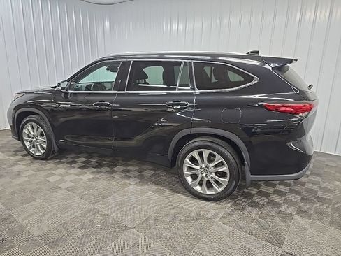 Used 2020 Toyota Highlander Limited AWD/4WD image 4