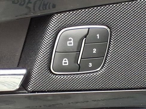 Certified 2022 Lincoln Nautilus Reserve image 14