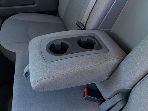 Used 2023 RAM 1500 Classic SLT image 28