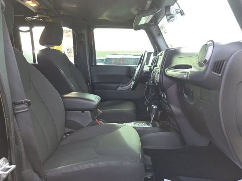 Used 2016 Jeep Wrangler Unlimited Sport w/ Quick Order Package 24S image 12