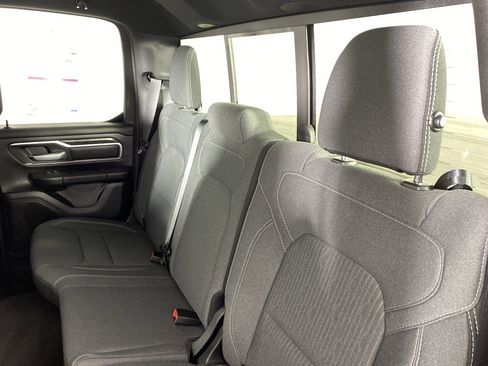 Used 2022 RAM 1500 Big Horn AWD/4WD image 32