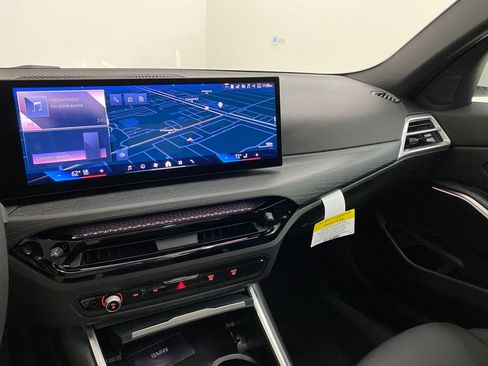 New 2025 BMW 330i xDrive Sedan w/ Convenience Package image 24